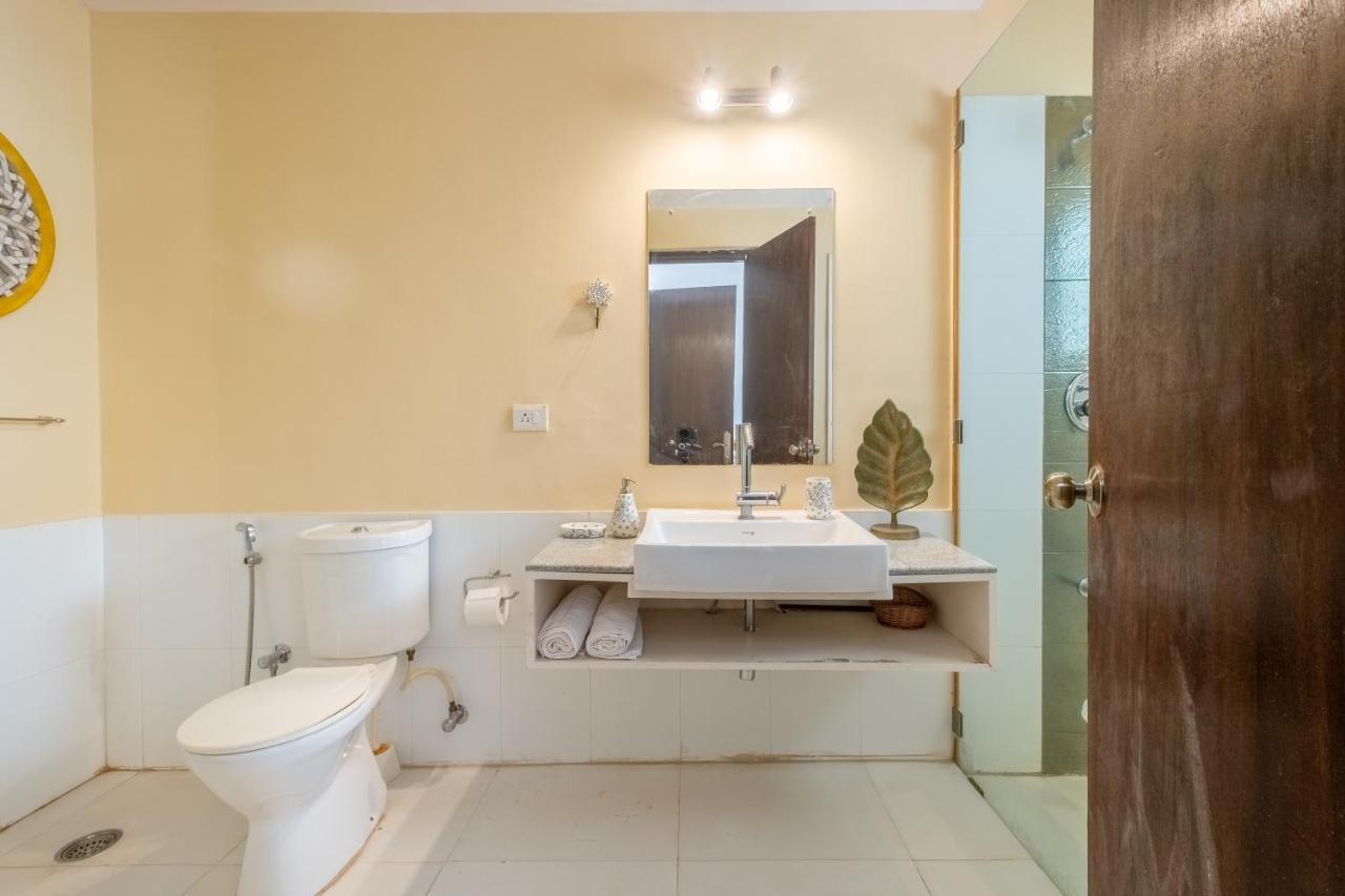 Snowdrop- Exquisite 3Bhk Villa With Pool- Candolim By Staymonkey กาลังกูติ ภายนอก รูปภาพ